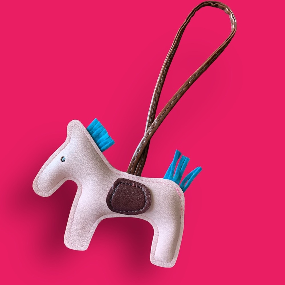 🆕 Equestrian Lucky Horse-Pony Purse Tag or Keychain - Lt Pink and Blue 🐴